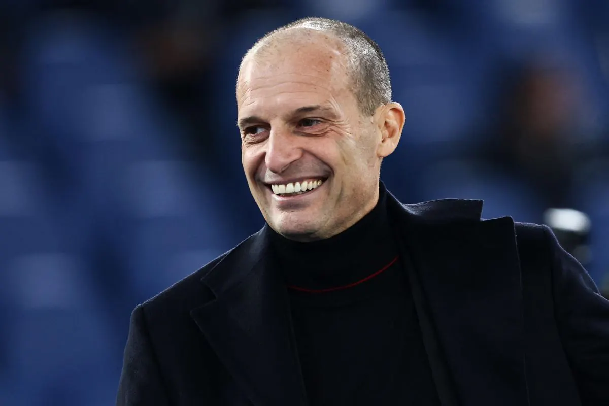 Allegri sorridente prima della sfida alla Lazio
