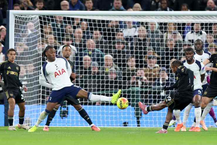 Chukwueze in maglia Fulham
