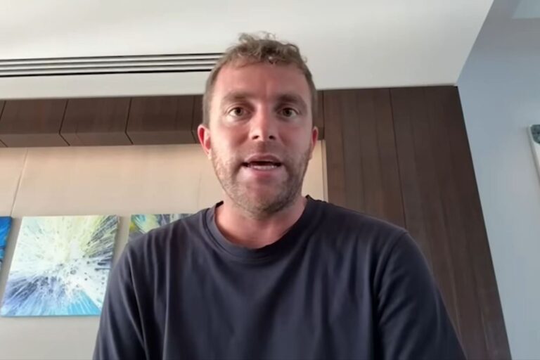 Fabrizio Romano noto giornalista nel suo video YouTube