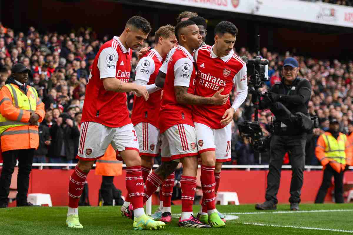 Calciatori dell'Arsenal esultano