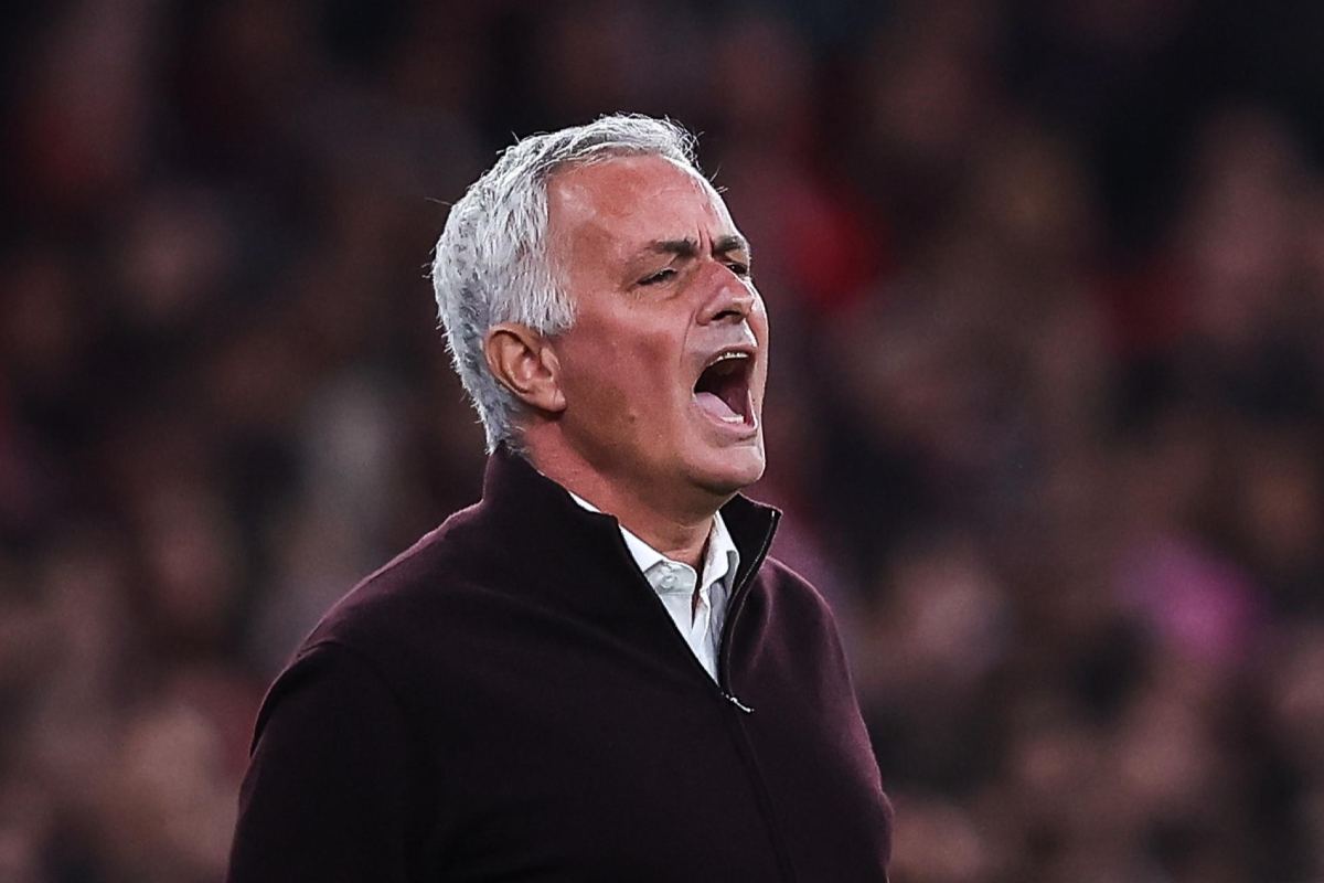 José Mourinho in panchina con il Benfica