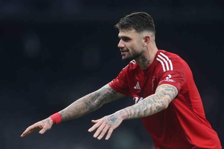 Morato, difensore del Nottingham Forest, nel corso del match contro il Tottenham