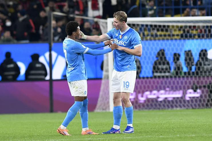 Rasmus Hojlund e David Neres nella Semifinale di Supercoppa italiana