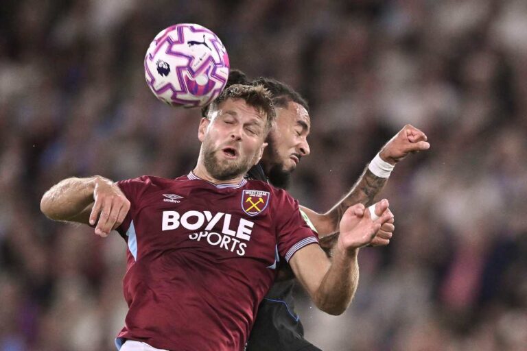 Fullkrug battaglia con un avversario in Premier League