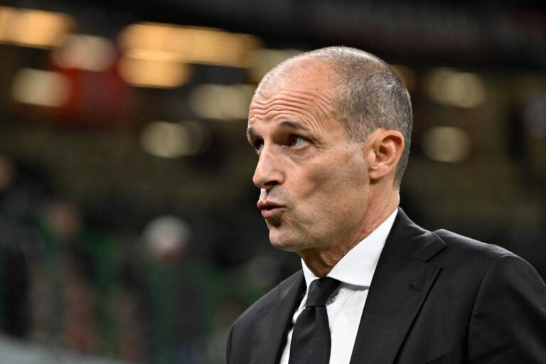 Massimiliano Allegri in primo piano. Milan Verona