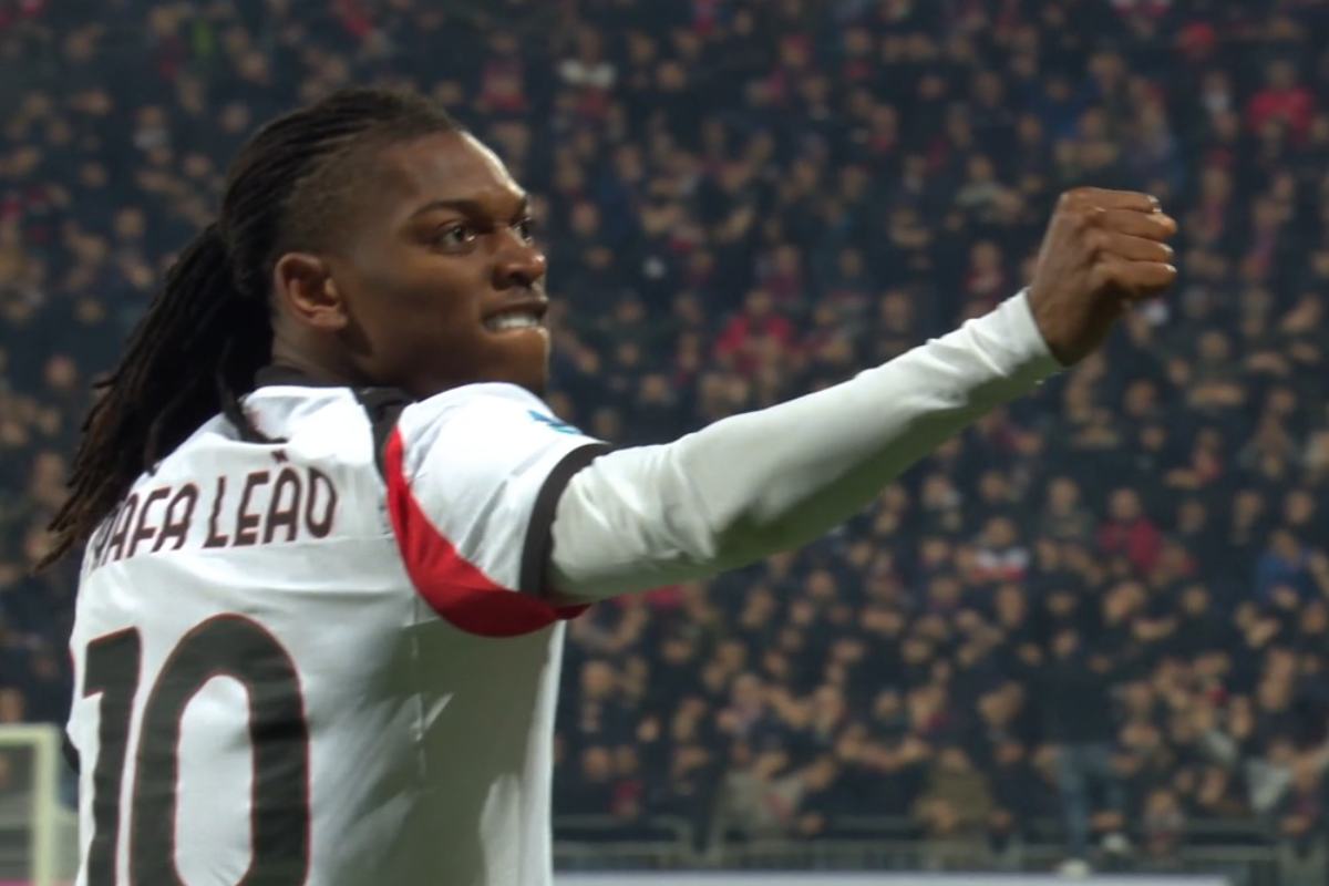 Leao in maglia Milan