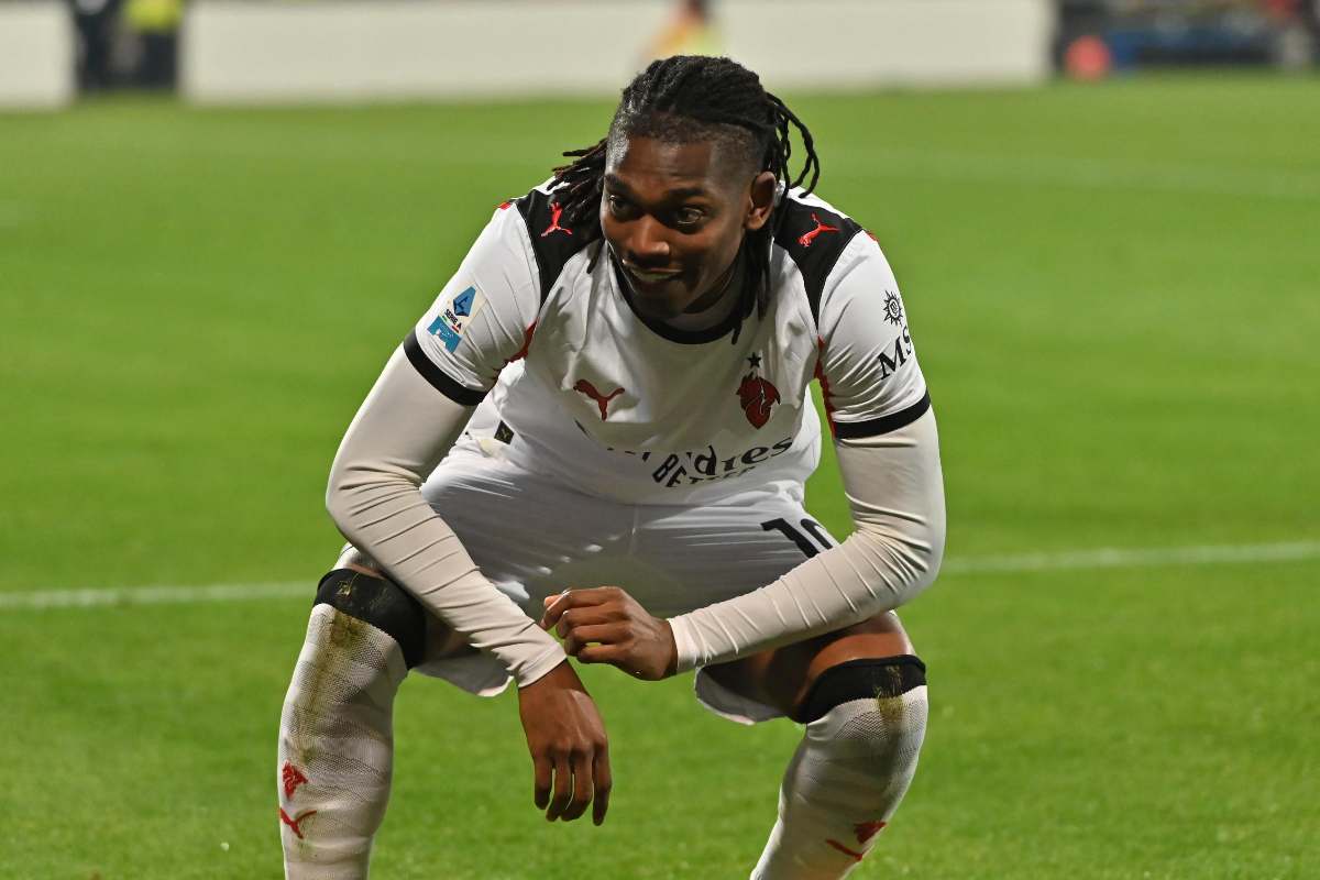 Leao in gol contro il Cagliari