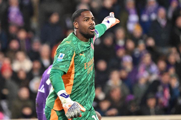 Maignan in campo contro la Fiorentina