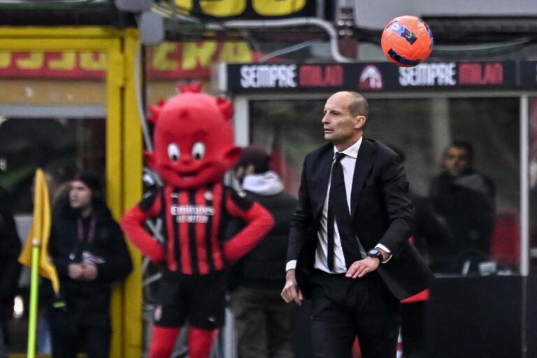 Allegri dà indicazioni sul campo