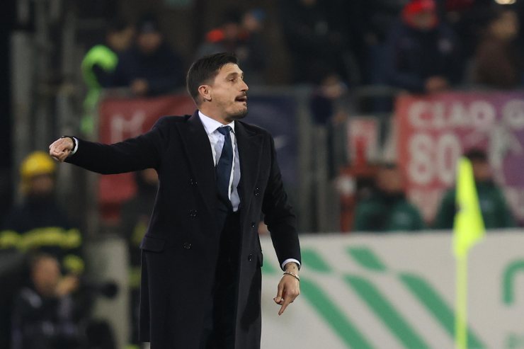 Fabio Pisacane durante la sfida di Serie A tra il Cagliari e il Milan