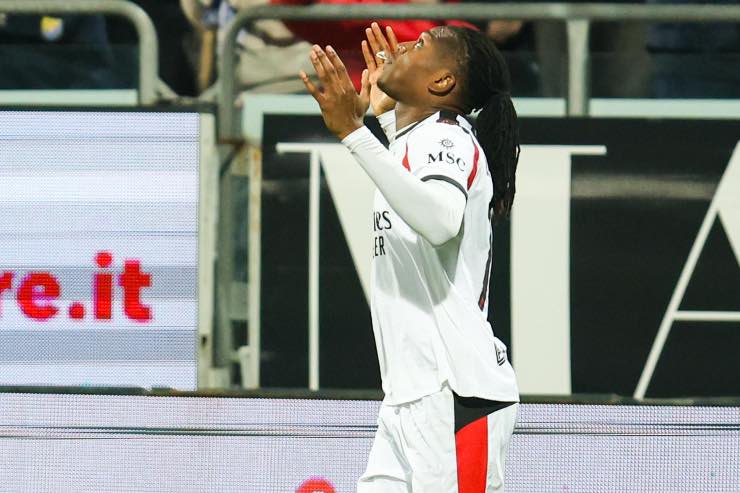 Rafael Leao in campo per la Serie A 2025