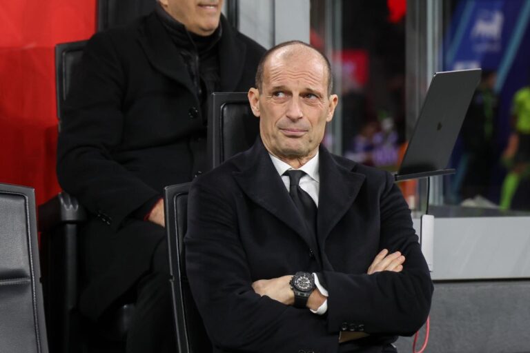 Massimiliano Allegri sulla panchina del Milan.