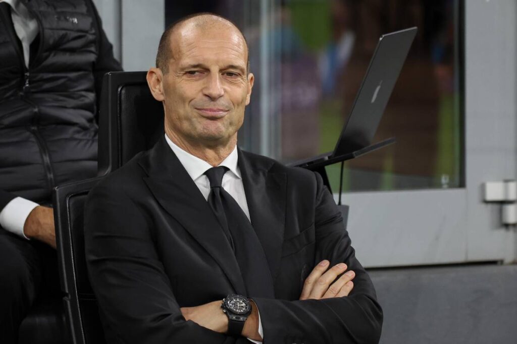 Allegri sorridente in panchina