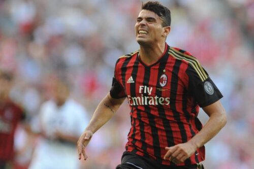 Andrea Petagna con la maglia del Milan