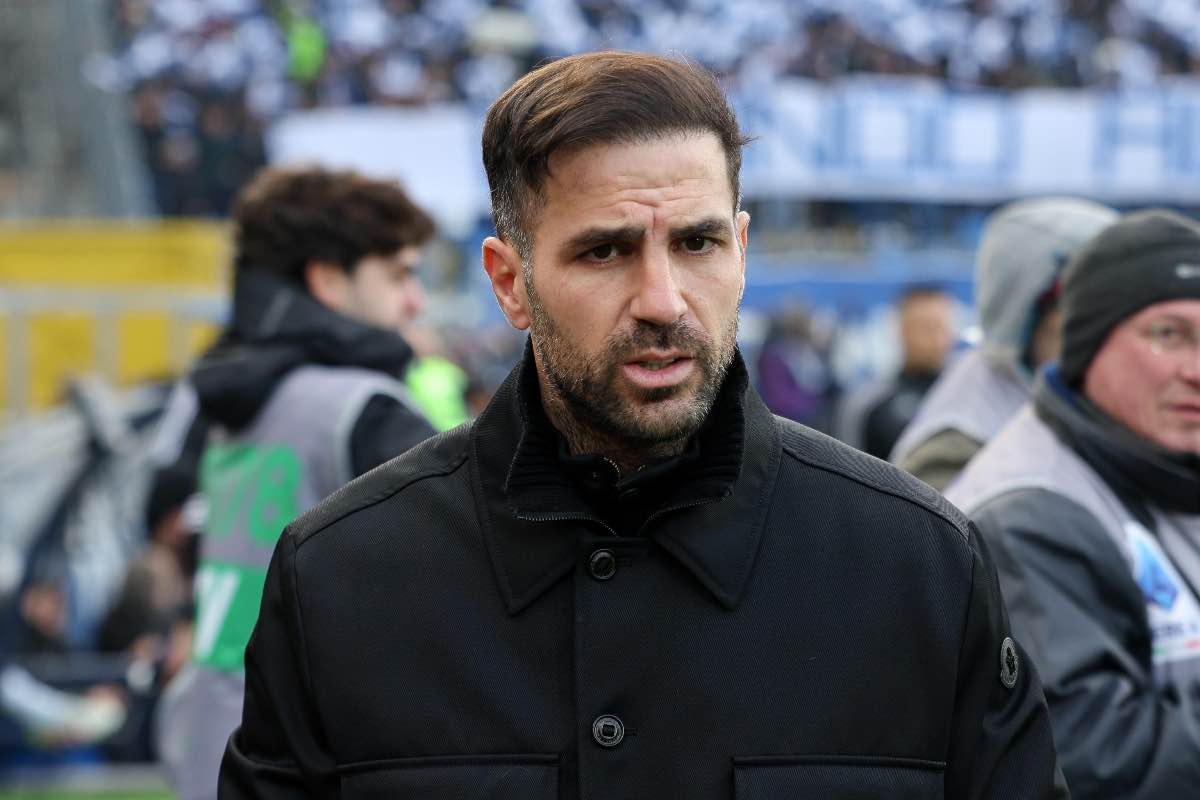 Polemiche di Allegri per il gesto di Fabregas.