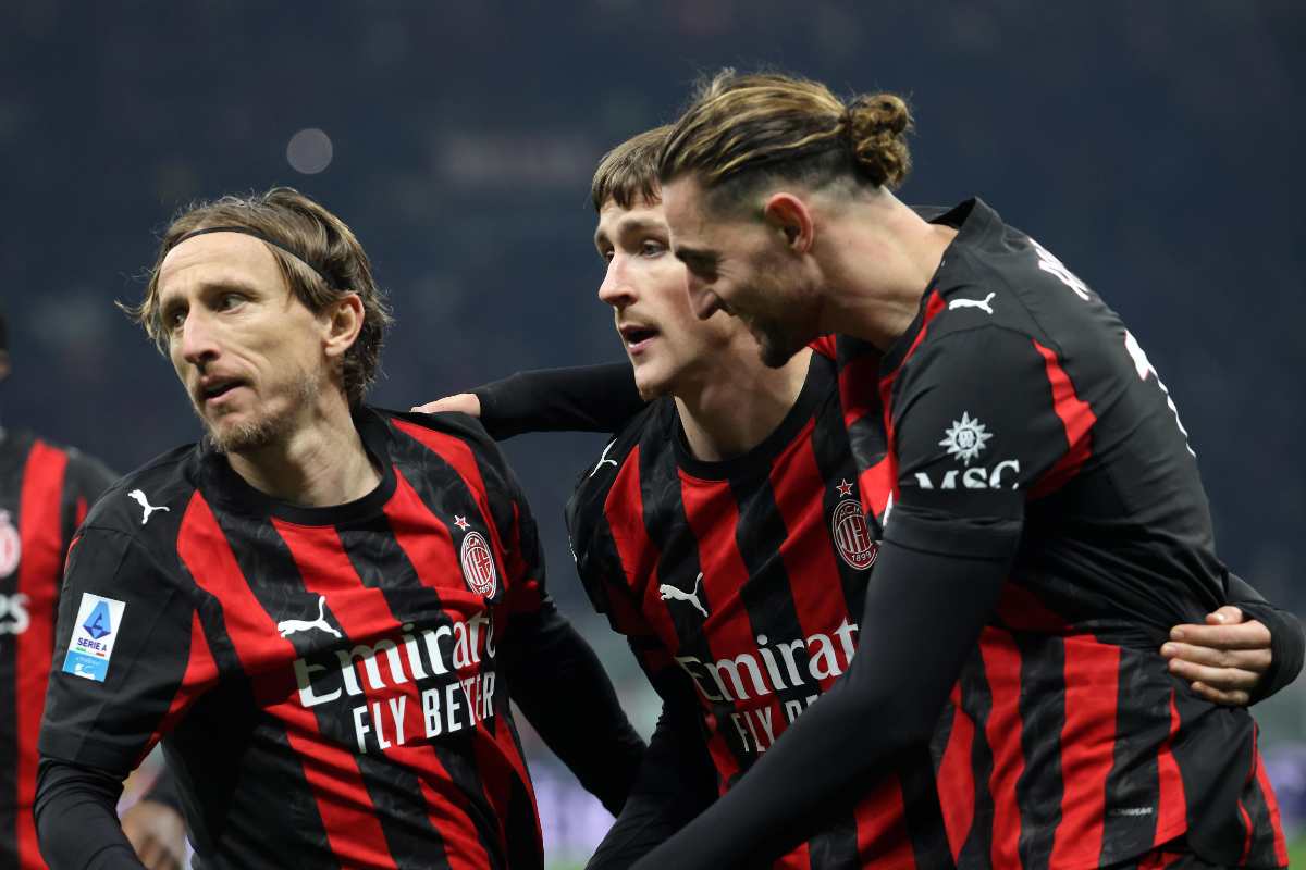 Giocatori del Milan che esultano dopo un gol a San Siro