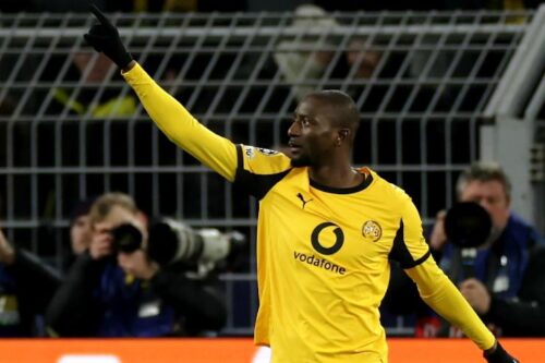 Serhou Guirassy esulta dopo il gol all'Atalanta in Champions League nel 2026