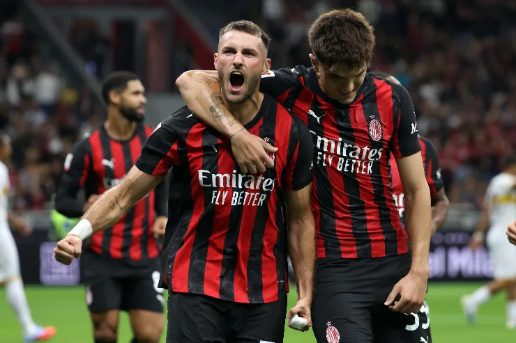 Santiago Gimenez con il Milan