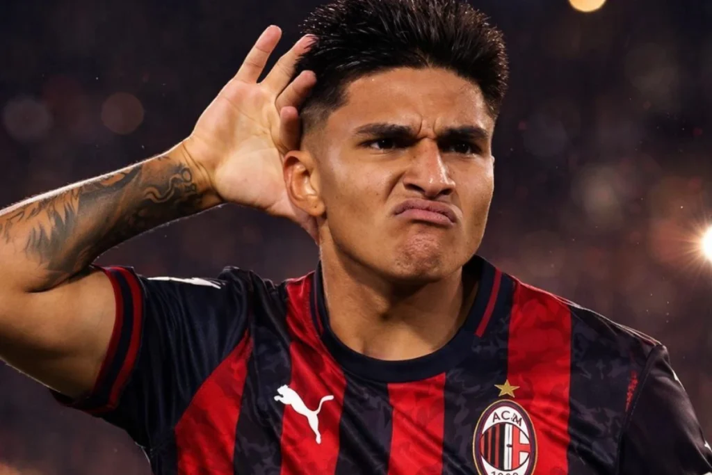 Santiago castro in maglia Milan per un eventuale approdo in rossonero