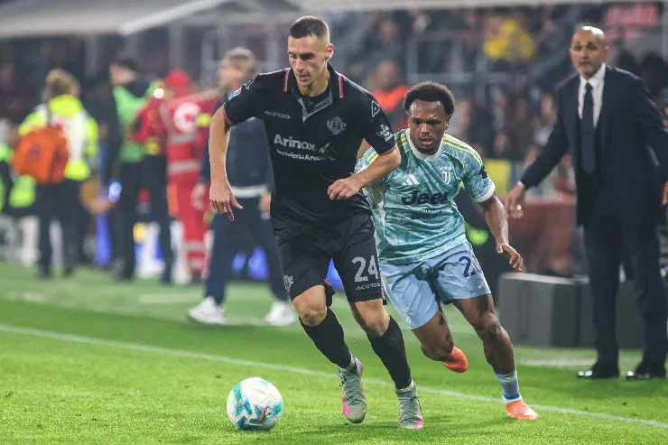 Terracciano in campo durante Cremonese-Juventus.