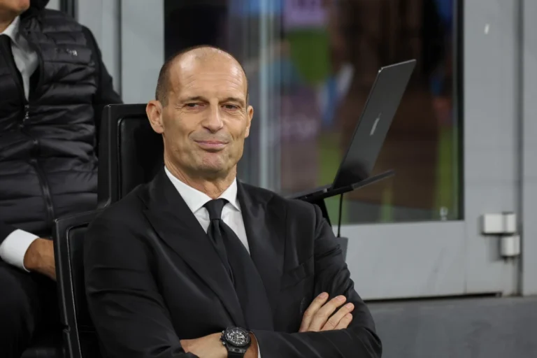 Allegri in panchina con il Milan
