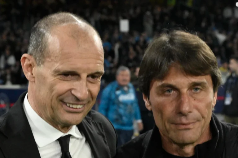 Allegri e Conte insieme nello stadio durante una partita