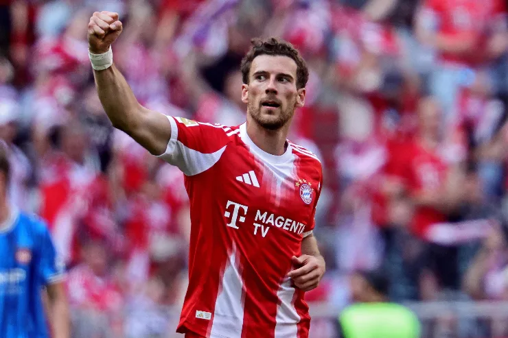 Leon Goretzka, centrocampista del Bayern Monaco, nel corso di un match di Bundesliga