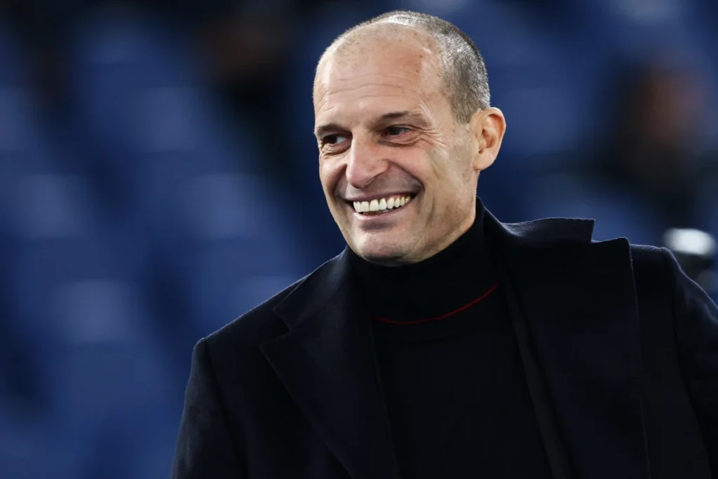 Massimiliano Allegri in campo con il Milan