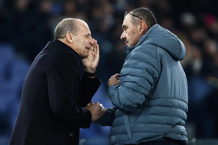 Maurizio Sarri, allenatore della Lazio, e Massimiliano Allegri, allenatore del Milan, a colloquio prima del fischio d'inizio