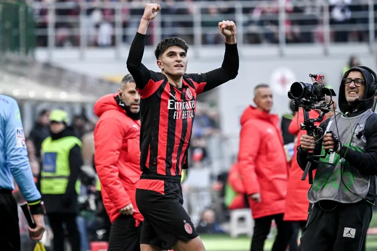 Bartesaghi esulta con il Milan