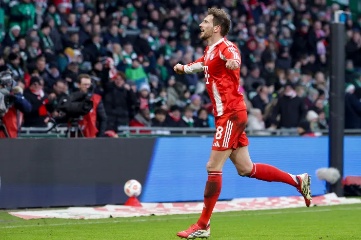 Goretzka esulta al gol