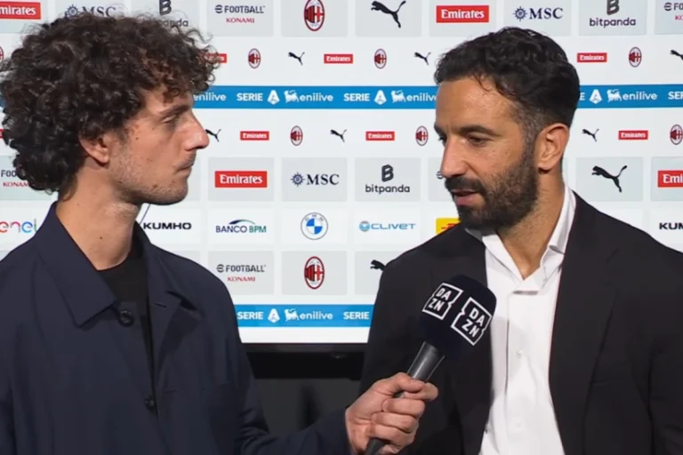 Ruben Amorim in intervista con microfono DAZN durante conferenza stampa del Milan