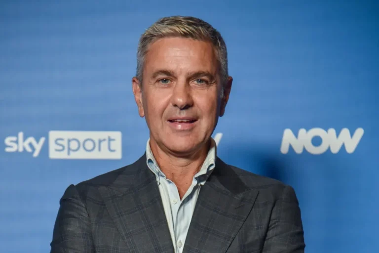 Alessandro Costacurta, ex difensore del Milan, durante un'intervista televisiva su Sky Sport