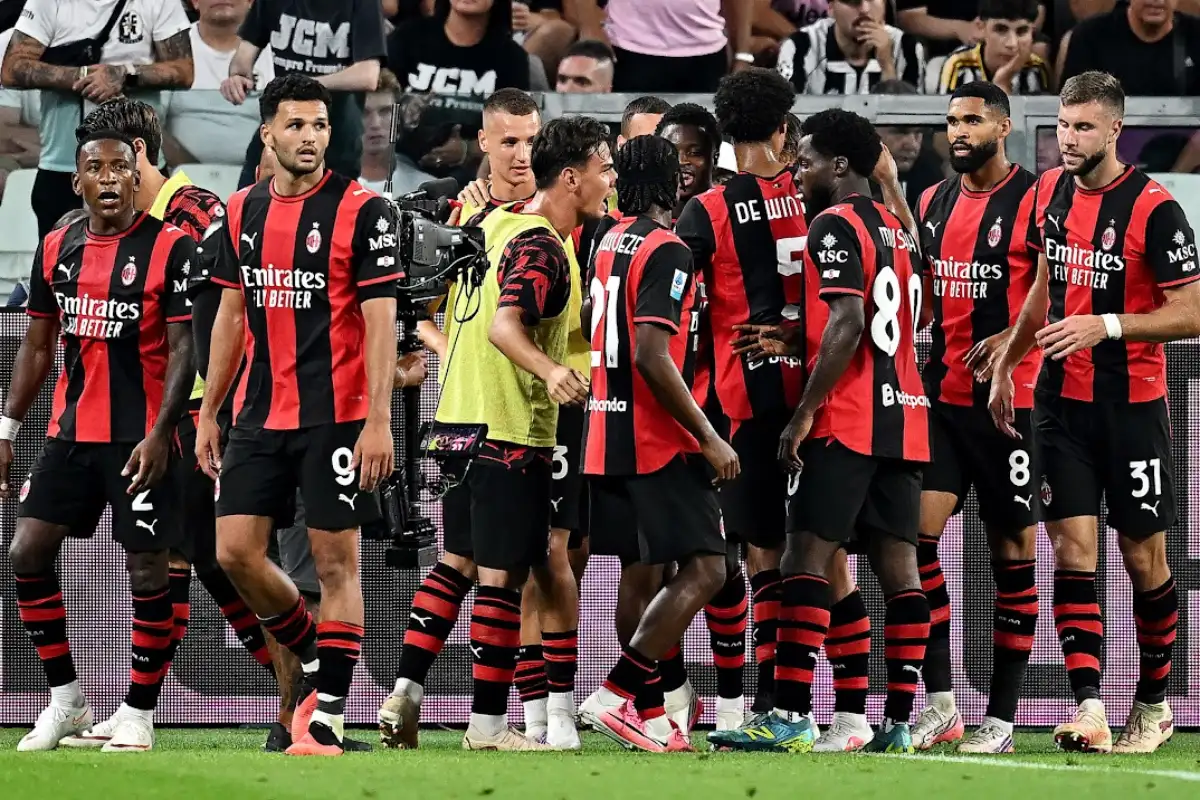 Juve-Milan, doppia bocciatura: i quotidiani condannano Rabiot e Moreira