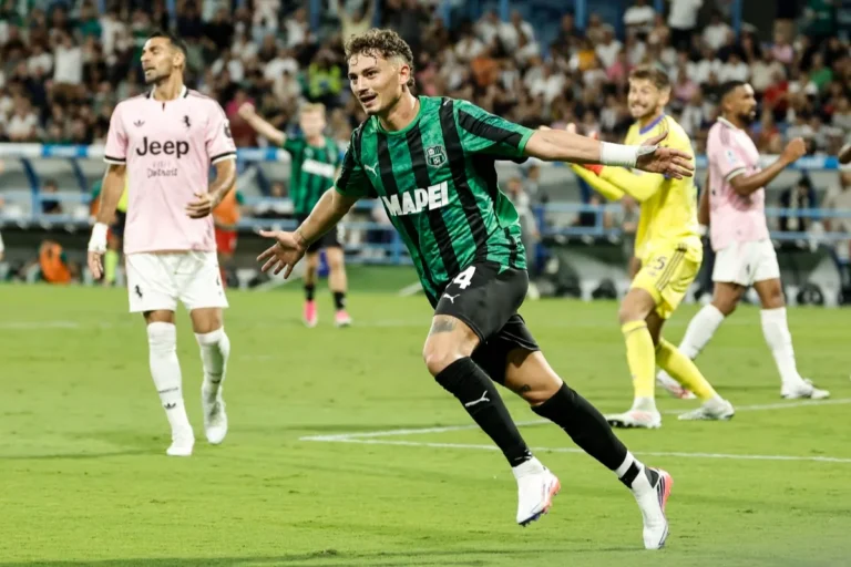 Pelegatti spegne le voci su Esposito al Milan